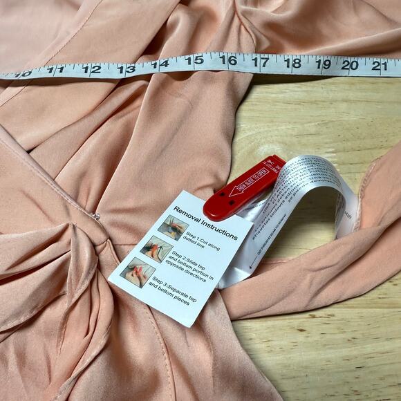 Mac Duggal NWT Salmon Peach Bishop Long Sleeve Satin Short Wrap Dress Size 0 - Picture 7 of 10